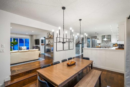 136 Lake Crimson Close Se, Calgary, AB 