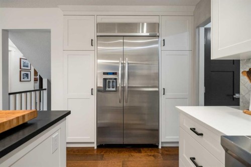 136 Lake Crimson Close Se, Calgary, AB 