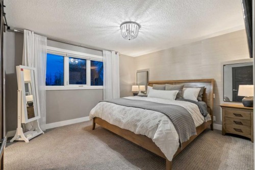 136 Lake Crimson Close Se, Calgary, AB 