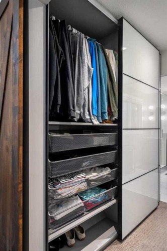 136 Lake Crimson Close Se, Calgary, AB 