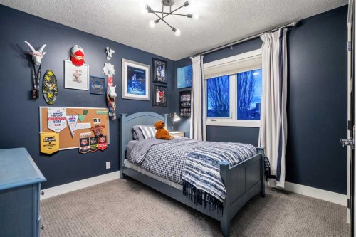 136 Lake Crimson Close Se, Calgary, AB 