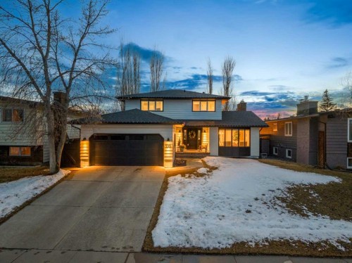 136 Lake Crimson Close Se, Calgary, AB 