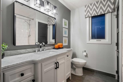 136 Lake Crimson Close Se, Calgary, AB 