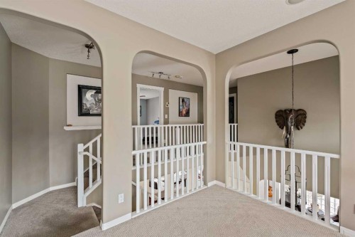 1560 Strathcona Drive Sw, Calgary, AB - Indoor Photo Showing Other Room