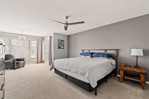 1560 Strathcona Drive Sw, Calgary, AB - Indoor Photo Showing Bedroom