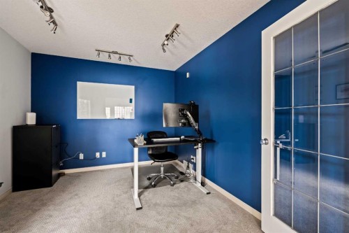 1560 Strathcona Drive Sw, Calgary, AB - Indoor