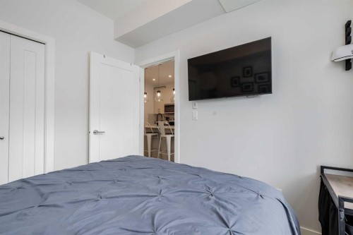 102-500 Auburn Meadows Common Se, Calgary, AB - Indoor Photo Showing Bedroom