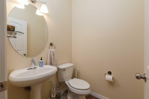 116 Rainbow Falls Grove, Chestermere, AB - Indoor Photo Showing Bathroom