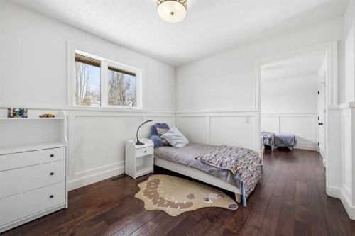 23 Deermoss Place Se, Calgary, AB - Indoor Photo Showing Bedroom
