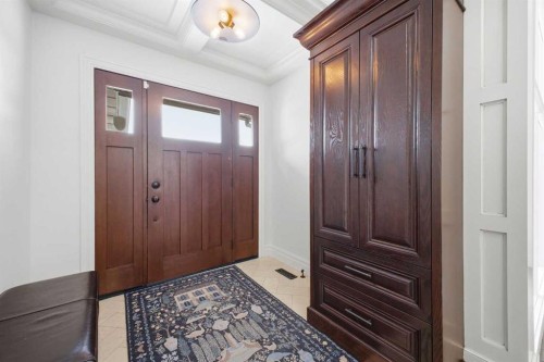 23 Deermoss Place Se, Calgary, AB - Indoor Photo Showing Other Room