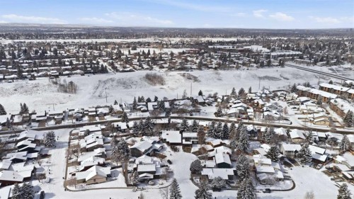 23 Deermoss Place Se, Calgary, AB - Outdoor With View