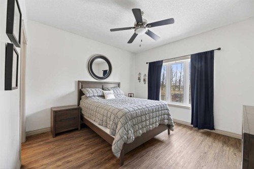 5910 Park Meadows Crescent, Olds, AB - Indoor Photo Showing Bedroom