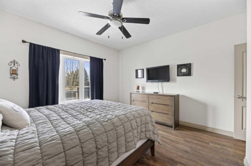5910 Park Meadows Crescent, Olds, AB - Indoor Photo Showing Bedroom