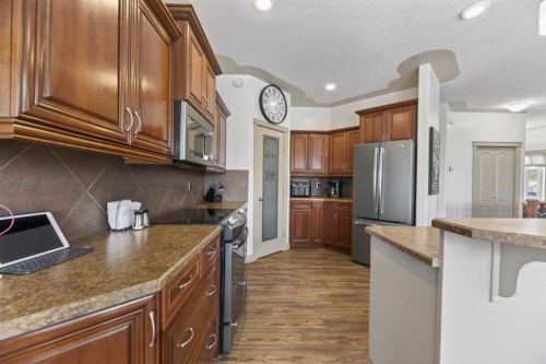 5910 Park Meadows Crescent, Olds, AB - Indoor Photo Showing Kitchen