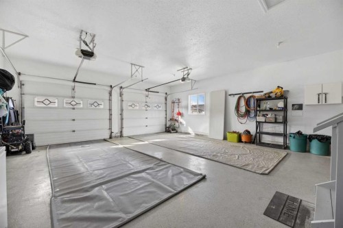 5910 Park Meadows Crescent, Olds, AB - Indoor Photo Showing Garage
