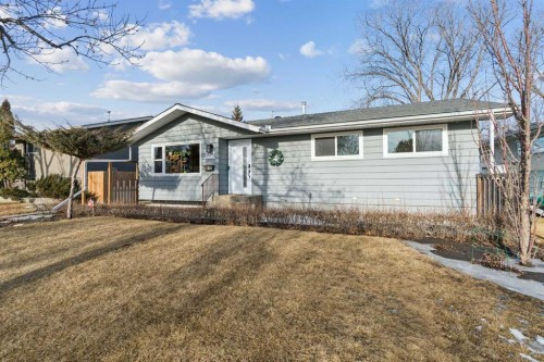 7207 Farrell Road Se, Calgary, AB - Outdoor