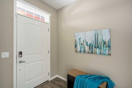 15 Masters Square Se, Calgary, AB - Indoor Photo Showing Other Room