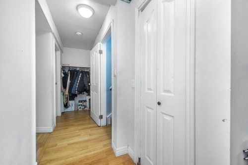 100 Whitehaven Road Ne, Calgary, AB - Indoor Photo Showing Other Room