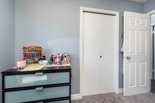 100 Whitehaven Road Ne, Calgary, AB - Indoor Photo Showing Other Room