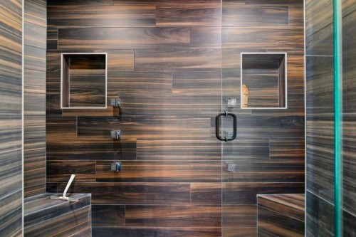 38 Sunrise Way, Priddis Greens, AB - Indoor Photo Showing Other Room