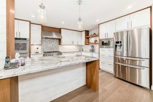56 Patterson Crescent Sw, Calgary, AB - Indoor Photo Showing Kitchen With Upgraded Kitchen