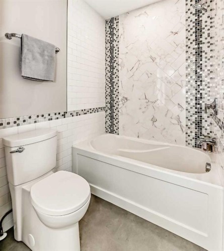 56 Patterson Crescent Sw, Calgary, AB - Indoor Photo Showing Bathroom