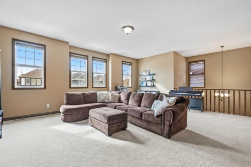 140 Mahogany Terrace Se, Calgary, AB - Indoor Photo Showing Living Room