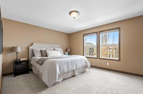 140 Mahogany Terrace Se, Calgary, AB - Indoor Photo Showing Bedroom