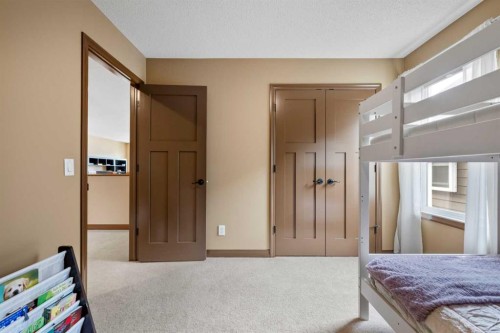 140 Mahogany Terrace Se, Calgary, AB - Indoor Photo Showing Bedroom