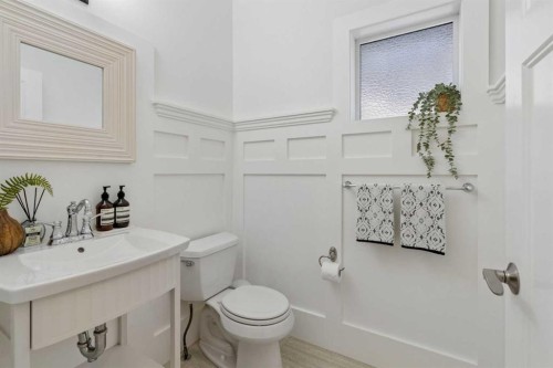 161 Mahogany Square Se, Calgary, AB - Indoor Photo Showing Bathroom
