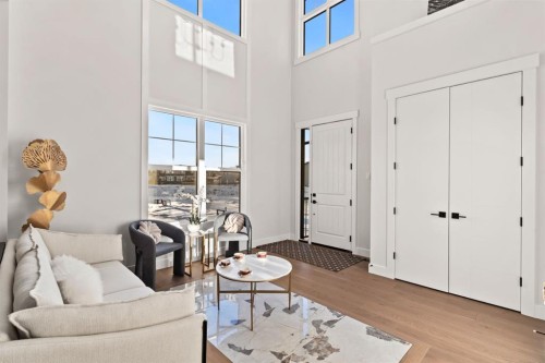 102 South Shore Road, Chestermere, AB - Indoor Photo Showing Living Room
