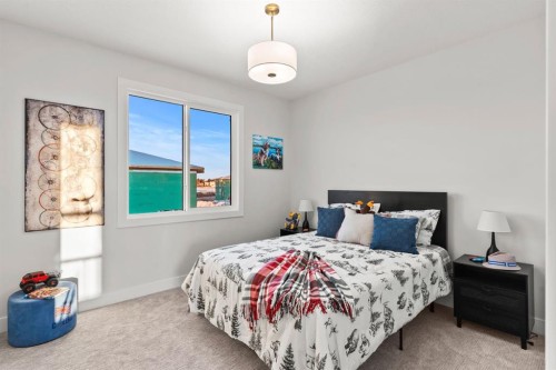 102 South Shore Road, Chestermere, AB - Indoor Photo Showing Bedroom
