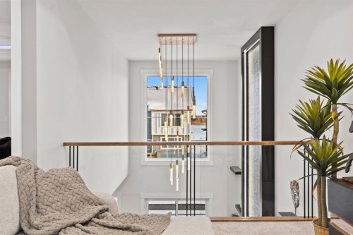 102 South Shore Road, Chestermere, AB - Indoor