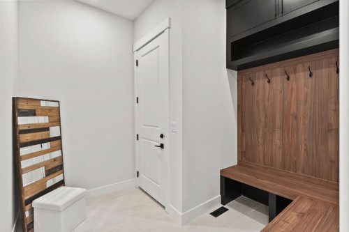 102 South Shore Road, Chestermere, AB - Indoor Photo Showing Other Room