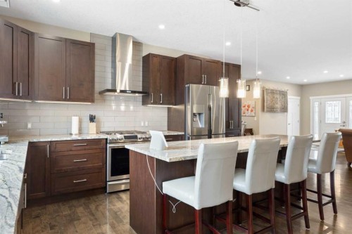 435 Arlington Drive Se, Calgary, AB - Indoor Photo Showing Kitchen With Stainless Steel Kitchen With Upgraded Kitchen