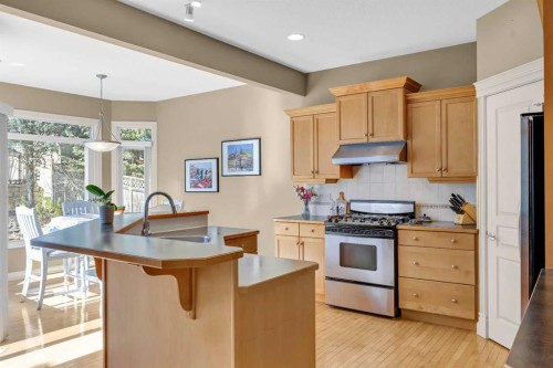 97 Strathridge Close Sw, Calgary, AB - Indoor Photo Showing Kitchen