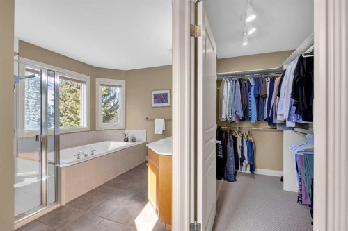 97 Strathridge Close Sw, Calgary, AB - Indoor Photo Showing Bathroom