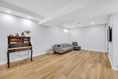 97 Strathridge Close Sw, Calgary, AB - Indoor