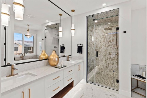 91 South Shore Road, Chestermere, AB - Indoor Photo Showing Bathroom