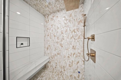 91 South Shore Road, Chestermere, AB - Indoor Photo Showing Bathroom