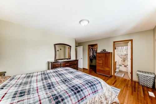 126 Strathmore Lakes Bend, Strathmore, AB - Indoor Photo Showing Bedroom