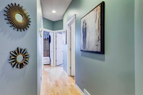 27 Elgin Drive Se, Calgary, AB - Indoor Photo Showing Other Room