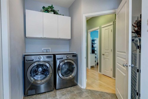 27 Elgin Drive Se, Calgary, AB - Indoor Photo Showing Laundry Room