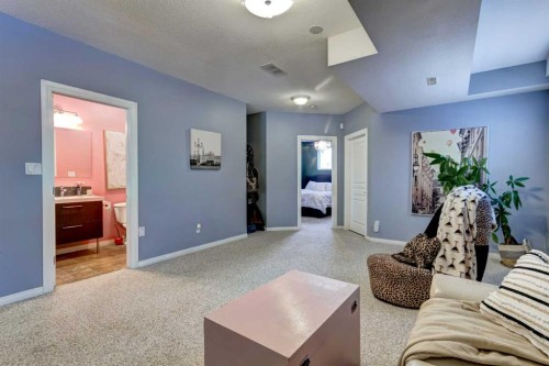 27 Elgin Drive Se, Calgary, AB - Indoor Photo Showing Other Room