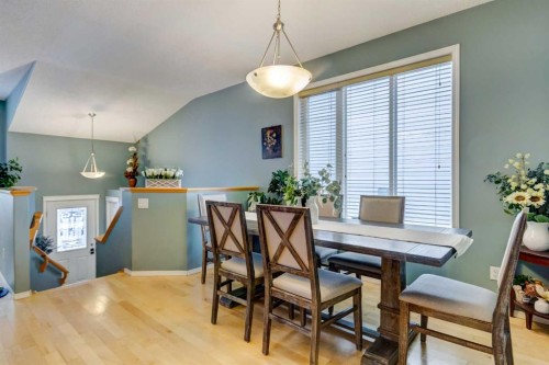27 Elgin Drive Se, Calgary, AB - Indoor Photo Showing Dining Room