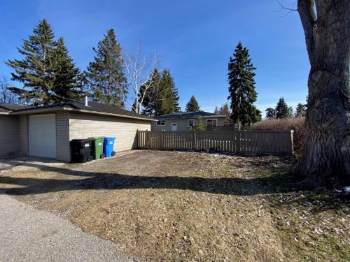 79 Hillary Crescent Sw, Calgary, AB - Outdoor