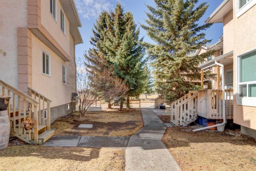 32-204 Strathaven Drive, Strathmore, AB - Outdoor