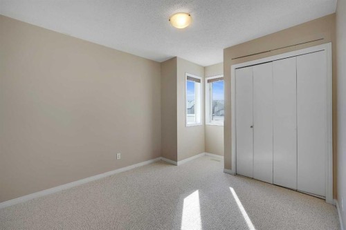 1833 New Brighton Drive Sw, Calgary, AB - Indoor Photo Showing Other Room