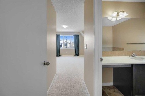 1833 New Brighton Drive Sw, Calgary, AB - Indoor Photo Showing Other Room