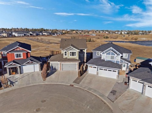 1469 Aldrich Place, Carstairs, AB - Outdoor